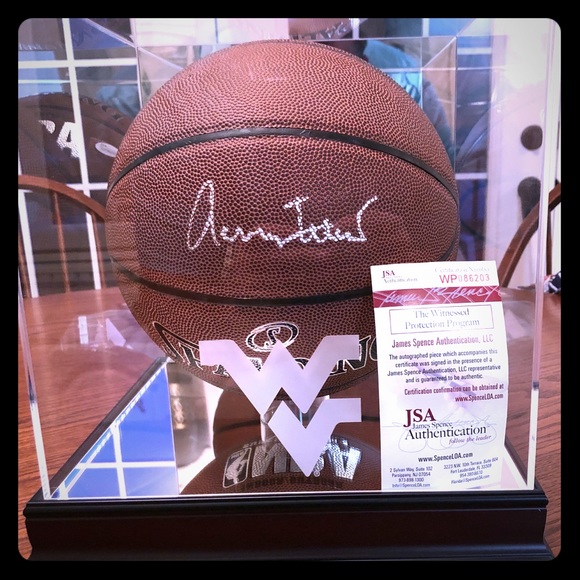 NBA Legend Jerry West Basketball - Picture 1 of 1